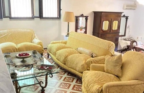 Addaura Apartment | Apartment in villa - 2 minutes walk to the beach