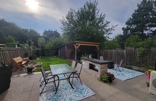 Malton House | Cozy basement apartment mins from the airport Hwy., Parks, mall and casino