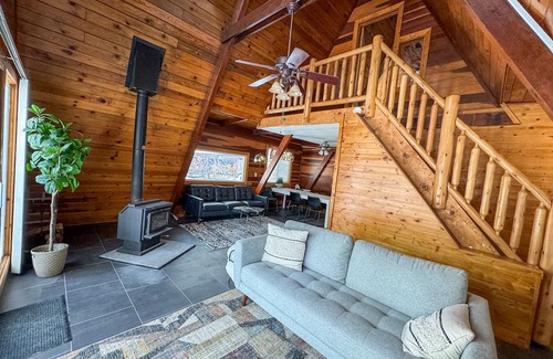 Payson Cabin | Private Black Diamond Cabin