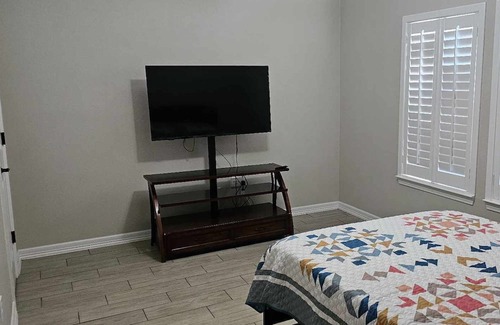 San Juan House | 3 bdr 2 bath open concept home.
