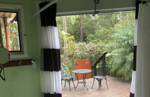 Old Erowal Bay Cabin | nature escape in jervis bay