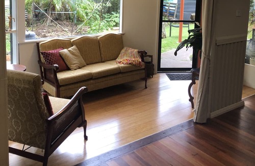 Old Erowal Bay Cabin | nature escape in jervis bay