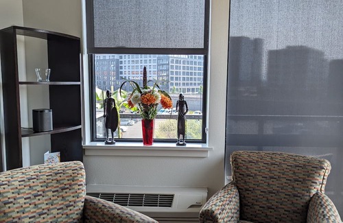 Downtown Vancouver Apartment | Work, play, and sip at waterfront 201 Aria.