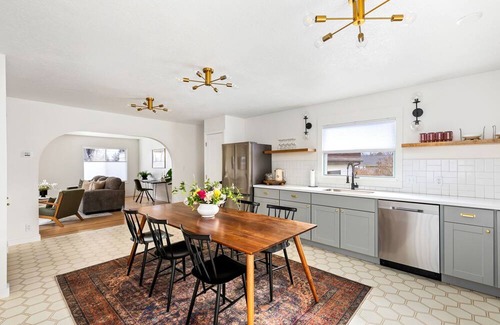 Great Falls House | Charming two-bedroom retreat!