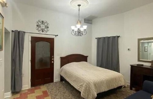 South 7th Ward Apartment | French Quarter, Marigny Triangle C 2