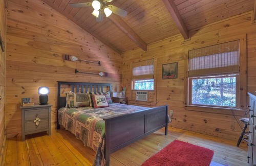 Chatsworth Cabin | Hillin and Chillin: A Cozy Cabin Retreat in the North Georgia Mountains