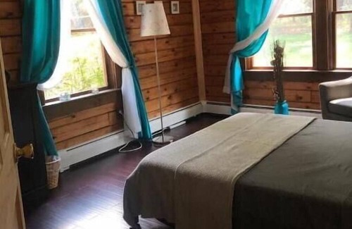 Belmar Apartment | Summer Beach Cabin Only 4 miles to beach