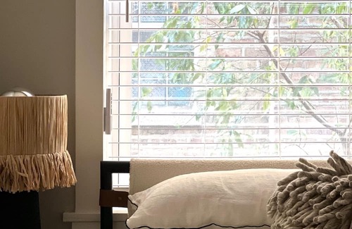 North Center Apartment | Avondale Oasis Beautiful + Bright Condo Logan Square/Avondale