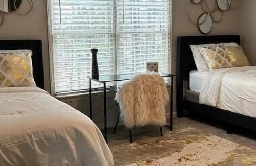 Cliftondale House | CharmNest Retreat