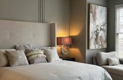 Cliftondale House | CharmNest Retreat