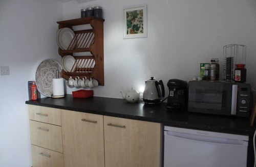 Lostwithiel Cabin | Wooden lodge set in countryside, close to River Fowey