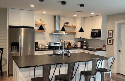 South Congress House | Renovated 3-bedroom home in SoCo area minutes from downtown