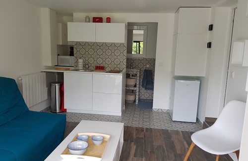 Rueil-Malmaison Apartment | JO Paris 2024, Studio Idéal 2 Personnes à 15 Minutes du Stade La Défense Arena