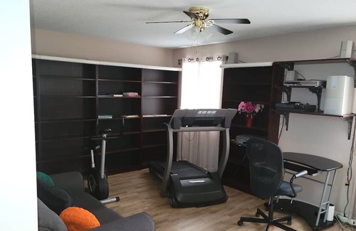 Orleans Village - Chateauneuf House | Beautiful house in Orléans ottawa
