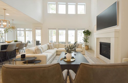 Conroe Villa | 6 bedroom High-end Property in Woodforest, 15 minutes from The Woodlands, TX