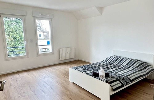 Mulhouse Apartment | Splendide Duplex Avec Parking Privé et Terrasse