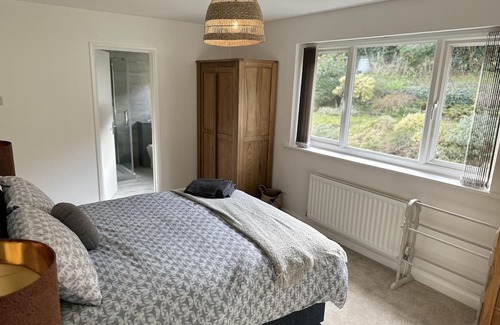 Corfe House | Impeccable 4-Bed House in Bournemouth