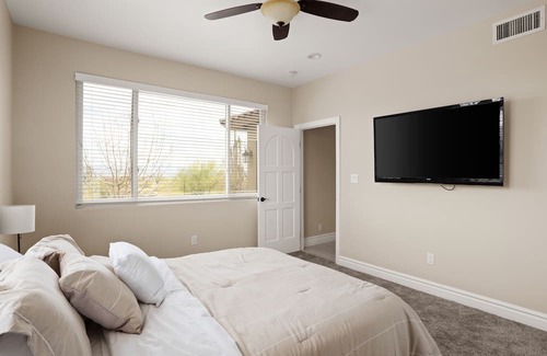 Sunrise Desert Vistas House | 4BR Desert Home w/ Wide Yard + Panoramic Views