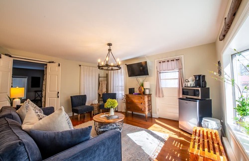 Lake Placid House | Cascade Farmhouse| Lake Placid!