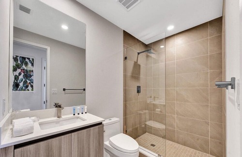 Ludlam Condo | Beautiful 2 Bdrms New Condo In Pinecrest