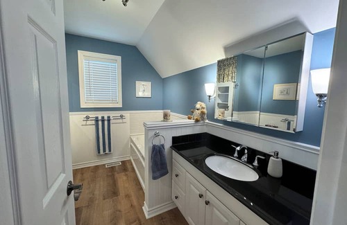 Southampton Cottage | The Beach House Southampton - Quiet Cottage Steps from the Beach at Lake Huron!