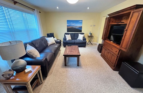 Southampton Cottage | The Beach House Southampton - Quiet Cottage Steps from the Beach at Lake Huron!