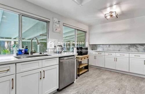 Valle Lindo House | Charming Retreat on Pecan Grove Dr #41751