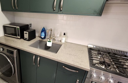 Hamden Condo | Welcoming & Clean Condo near Hamden Shopping