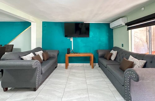 Nueva Esperanza House | Town Gem Getaway 3 Bed House with Pool