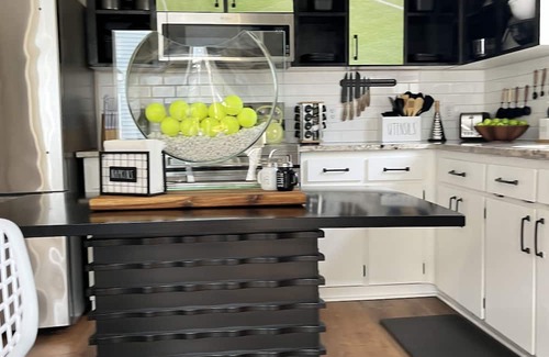 Northwest Raleigh House | Sports ESPN Home w/Mini Golf Ping-Pong B-ball Firepit Mall Arena Dwntn Raleigh