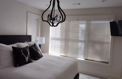 Eden Isle House | Eden Isle beautiful new home, 2 blocks to the marina.
