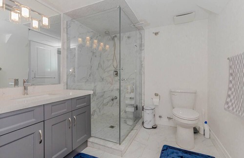 Oakville Apartment | Luxury Apartment in Oakville