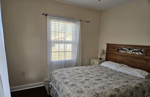 Fuquay-Varina House | Cozy home- DT Fuquay-Varina-fenced yard, wood-burning fireplace, large driveway