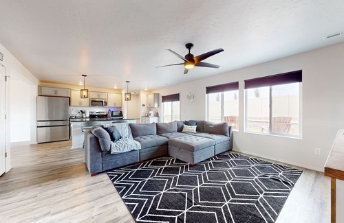 Meridian House | Newly built home with large fenced yard, 2 living rooms & great kitchen