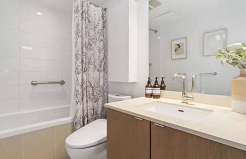 Mount Pleasant Apartment | Bright & Stylish 1BR Condo, Free Parking
