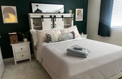 West Colfax House | Villie Large Spacious Townhome near Sloans Lake