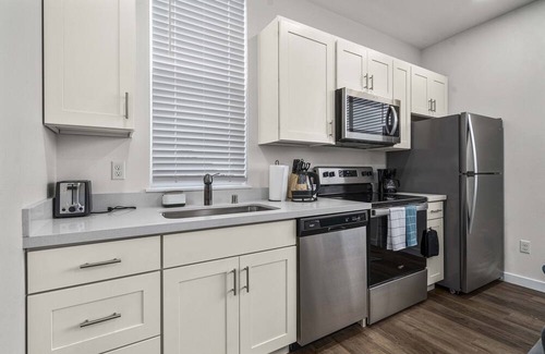 South Tacoma Apartment | Stylish 10 Apartment Units near Fort Lewis