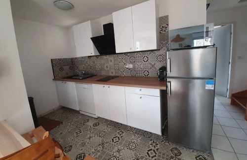 Carcans Plage House | Holiday Home 'Maison Carcans À 100m De La Plage' with Private Terrace, Private Garden and Wi-Fi