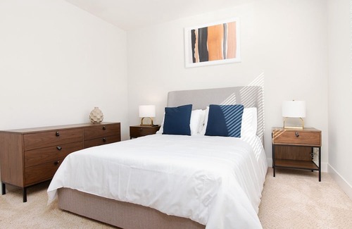 Moreno Valley Apartment | Modern Apartment in Prime Location (ID8634X17)