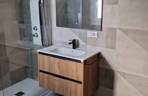 Almerimar Apartment | Apartment 'Apartamento Gaviota 1' with Shared Terrace, Wi-Fi and Air Conditioning