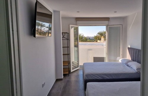 Almerimar Apartment | Apartment 'Apartamento Gaviota 1' with Shared Terrace, Wi-Fi and Air Conditioning