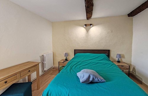 Villemus Bed & Breakfast | L'amphitryon