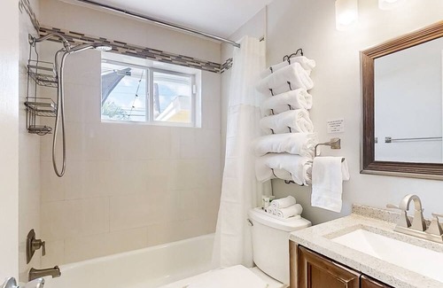 Broadview Park House | Dog-friendly home with fenced yard, furnished patio, washer/dryer, & AC