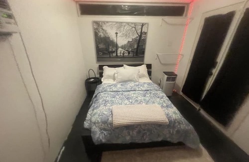 Fort Worth Apartment | Studio hidden away in the heart of East Fort Worth