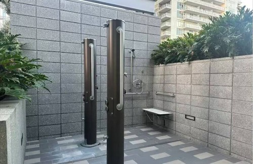 Woodbury Apartment | 2-Bed Elegance: Downtown LA’s Skyline Suite