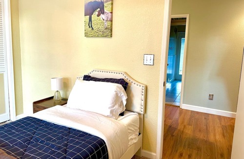 Modesto House | Spacious Home in the City with pool and spa