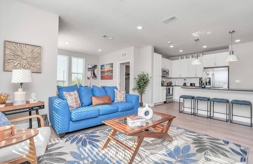 Clear Lake Shores Apartment | The Coastal Breeze near Kemah Boardwalk and NASA