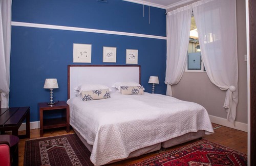 Fresnaye House | Remodeled Manor House has large 2 bedroom apartment 2 Bathrooms. Super location