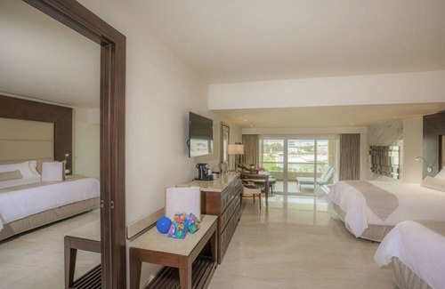 Puerto Morelos Resort | 2-BR Family Suite @ Grand Moon Palace w/ Diamond All Inclusive!
