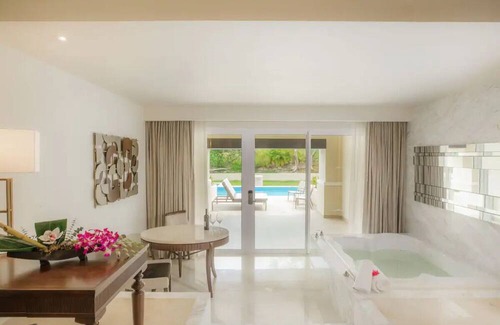 Puerto Morelos Resort | 2-BR Family Suite @ Grand Moon Palace w/ Diamond All Inclusive!